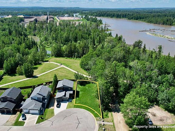 2nd image of 68 Pritchard Dr