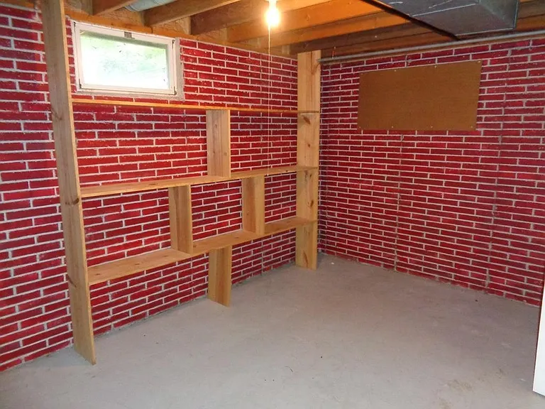 2400 E Wheeler Rd — Photo 14