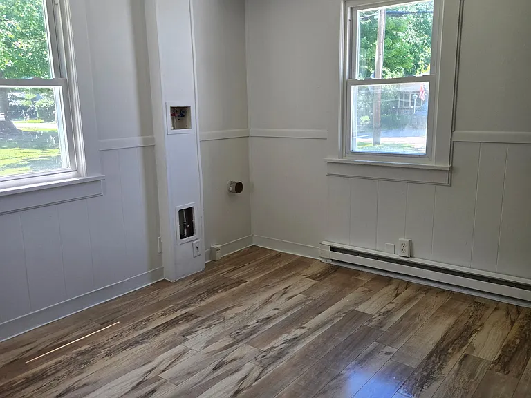 914 Oakwood Blvd — Photo 5