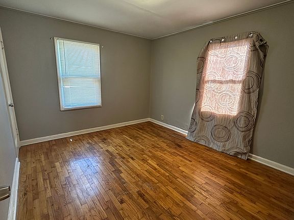 5th image of 5412 Cleveland Ave