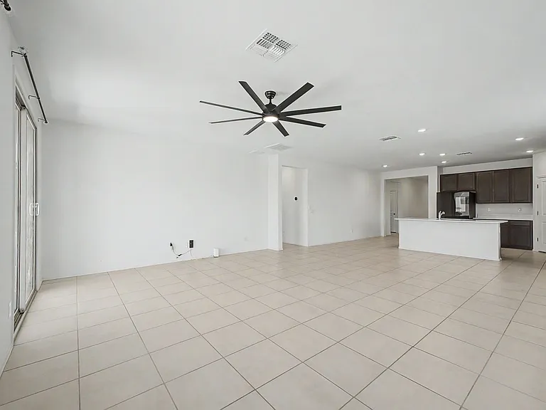 21157 E Canary Way — Photo 4