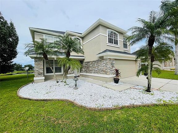 2nd image of 13837 Magnolia Glen Cir