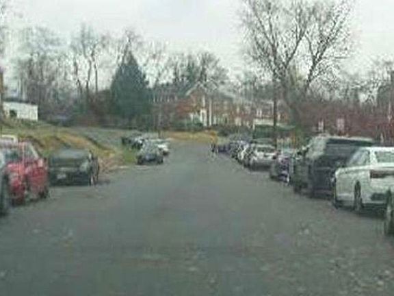 Exterior Neighborhood (street photo)