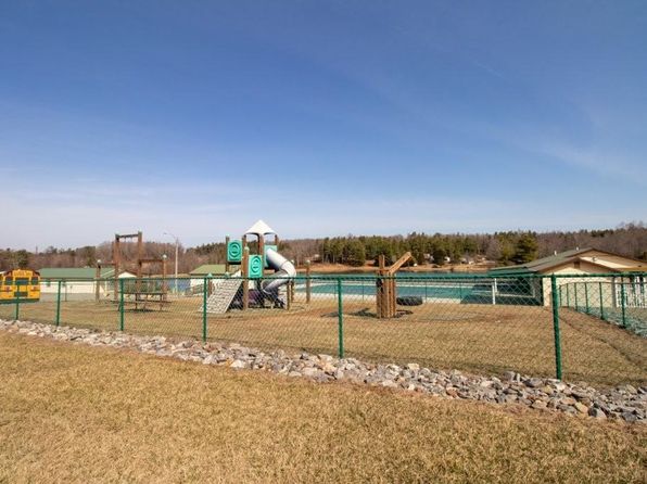 Spring Lake Dr SE, Copper Hill, VA 24079