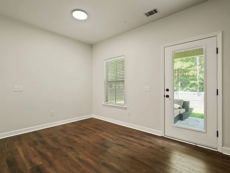 168 Green Paddock Cir — Photo 21