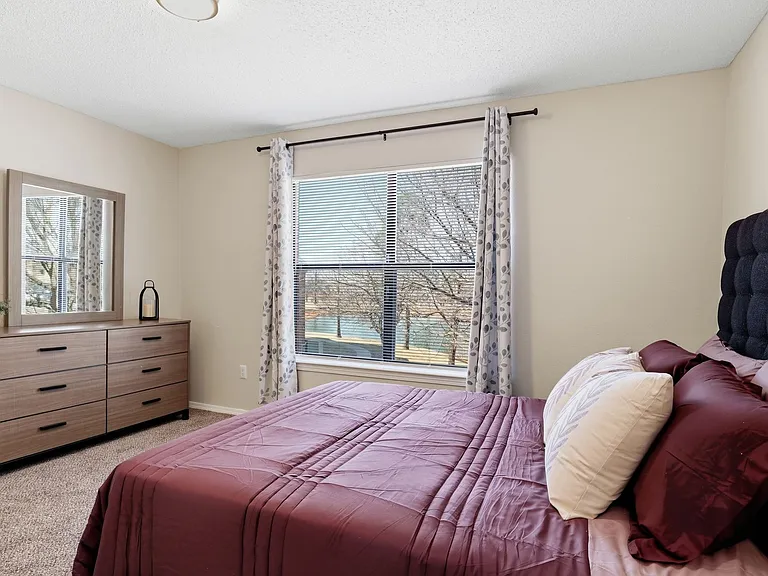 Edmond at Twenty500 Apartments — Photo 16