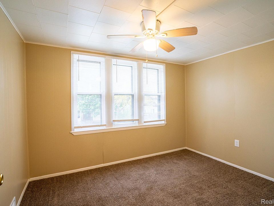 15315 Semrau Ave, photo 17