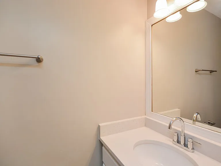 9136 Tara Dr SW — Photo 16