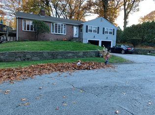 100 Cumberland Rd, Warwick, RI 02886