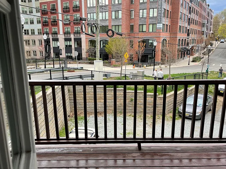41 Clinton Pl — Photo 4