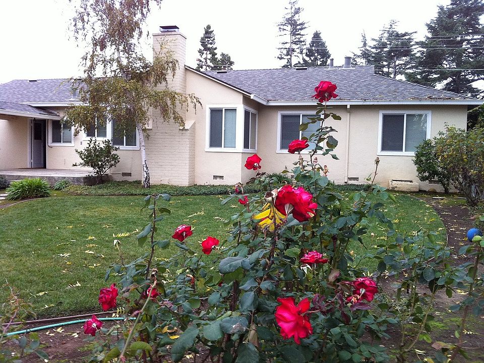 2nd image of 681 Covington Rd