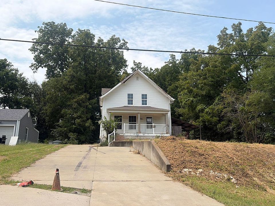 1st image of 1704 S Scott Ave