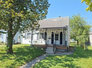 2203 S Pershing Dr, Muncie, IN 47302