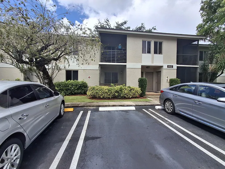 512 Gardens Dr #103 — Photo 1