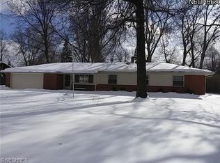 656 Ledge Rd, Macedonia, OH 44056