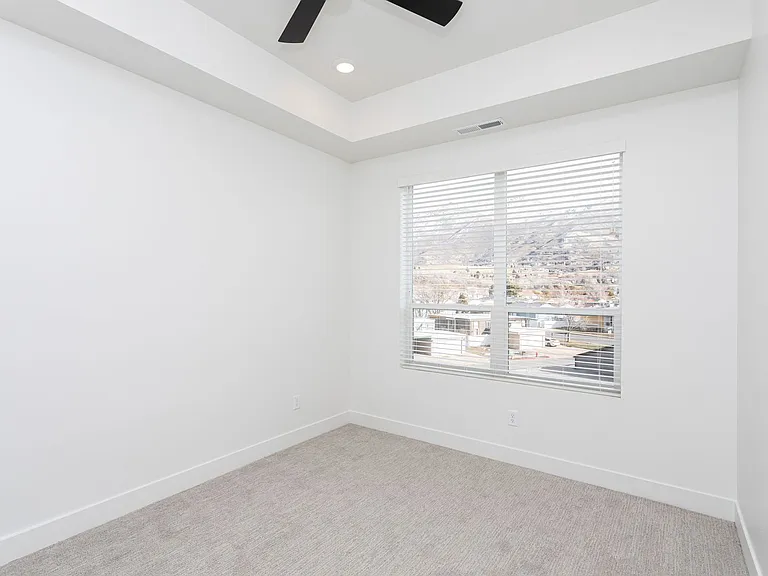 Wasatch View Apartments — Photo 30
