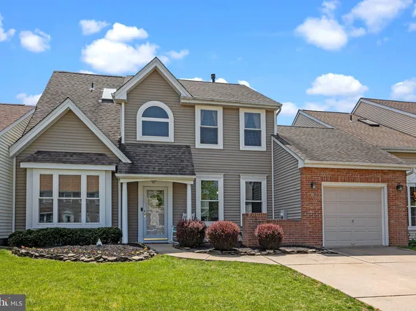 8 Wildberry Dr, Westampton, NJ 08060