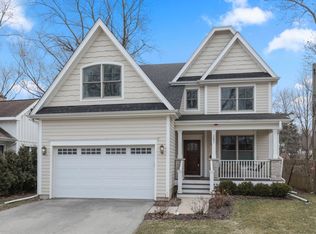287 Oak St, Glen Ellyn, IL
