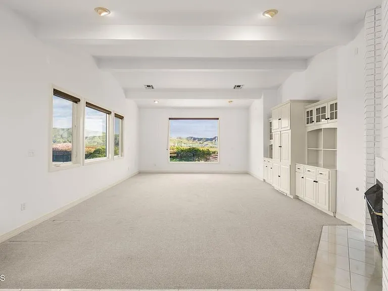 13922 Foothill Rd — Photo 12