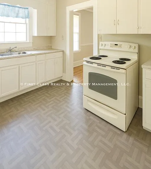 2026 Ashley Rd — Photo 5