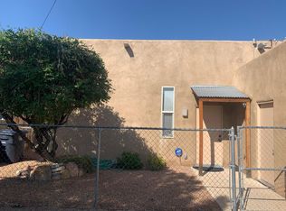 920 Candelaria Rd NW, Albuquerque, NM 87107