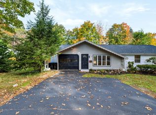 17 Grover St, Beverly, MA 01915
