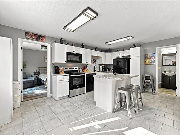 5th image of 403 Glendale Dr
