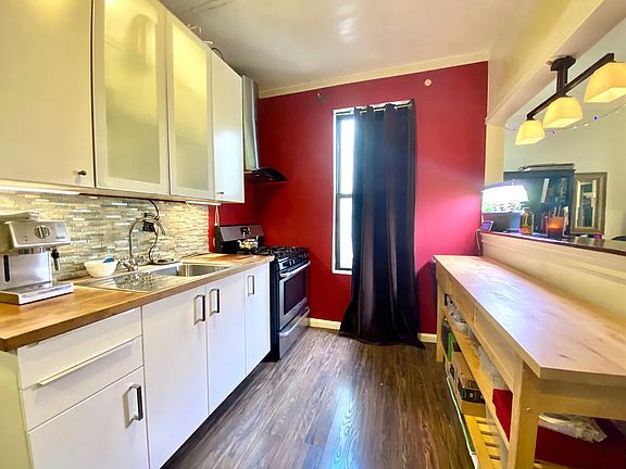 3rd image of 8009 18th Ave #3