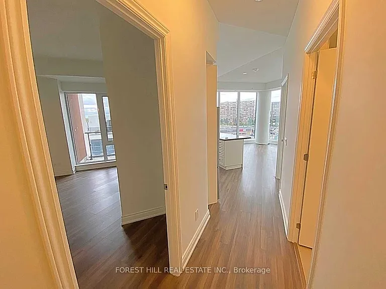 9618 Yonge St #605 — Photo 4