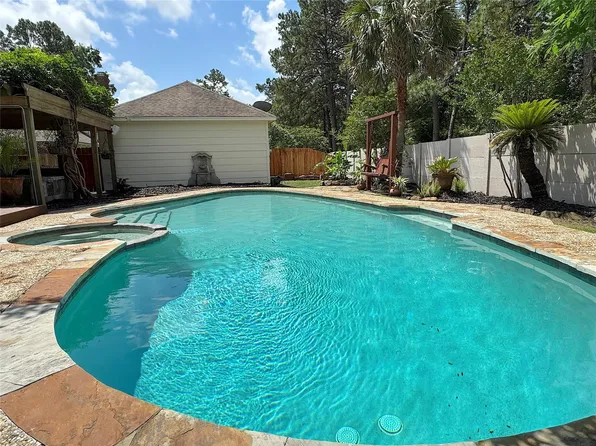 1911 Tawny Oaks Dr, Kingwood, TX 77345