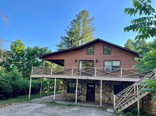 44 Meadow View Rd, Franklin, NC 28734