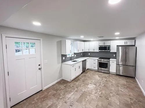 453 Vineyard Ave #2 Photo 1