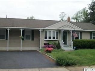69 Memorial Pkwy, Atlantic Highlands, NJ 07716