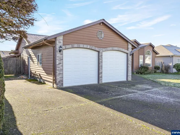 1648 Eagle St, Stayton, OR 97383