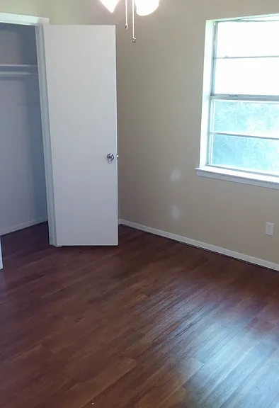 2305 Vassar Ct — Photo 9
