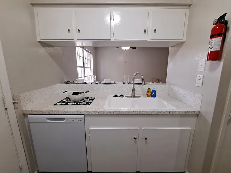 Hidden Park Apartments — Photo 41