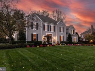 13 Leeds Rd, Moorestown, NJ 08057