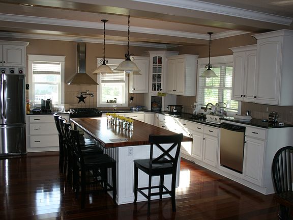 4th image of 4368 Oak Meadow Dr