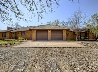 30238 Nixon Dr, Honey Creek, IA 51542