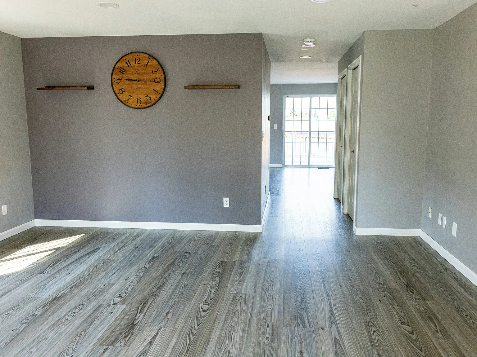 3 bed, 1883 sqft, $2,600 — Photo 2