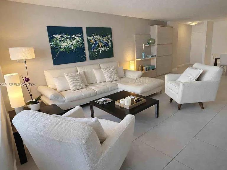 9225 Collins Ave #505 — Photo 11