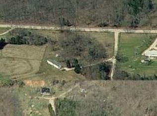 9746 Carr Dr, Bonne Terre, MO 63628