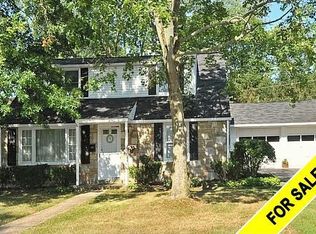 422 Suffolk Rd, Flourtown, PA 19031