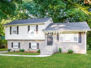432 Fairgreen Dr, Charlotte, NC 28217