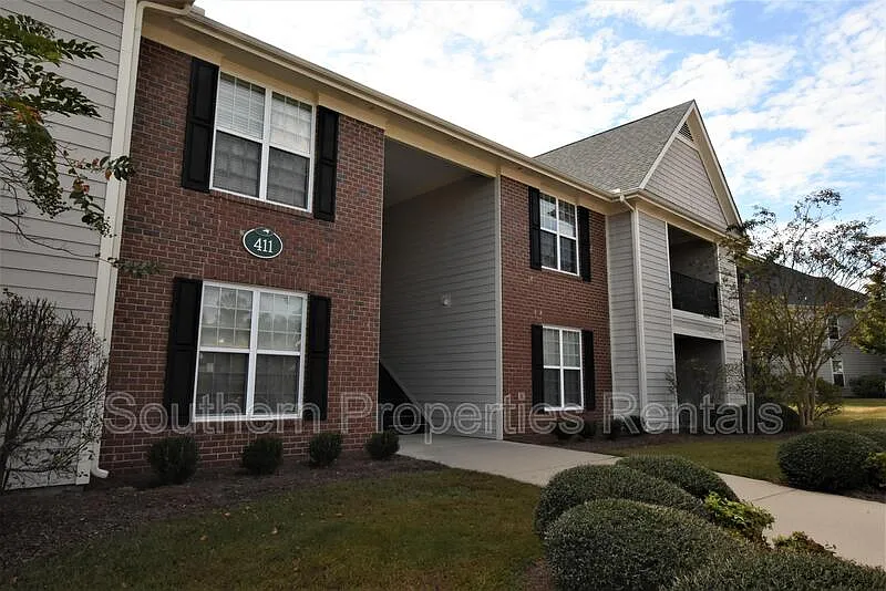 2 bed, 2.0 bath, 1420 sqft, $1,600 — Photo 2