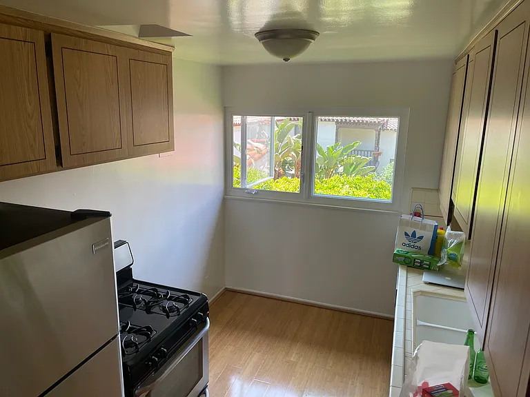 1477 Havenhurst Dr #2 — Photo 23
