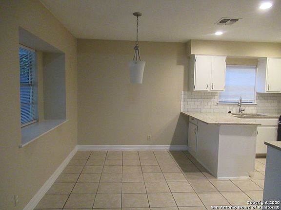 4th image of 13011 Larklair St