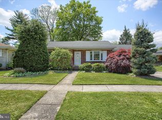 21 Walnut Ln, Camp Hill, PA