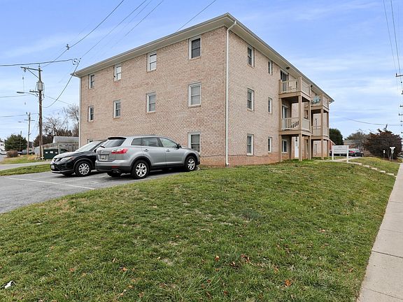 5th image of 1309 N East St #11358403
