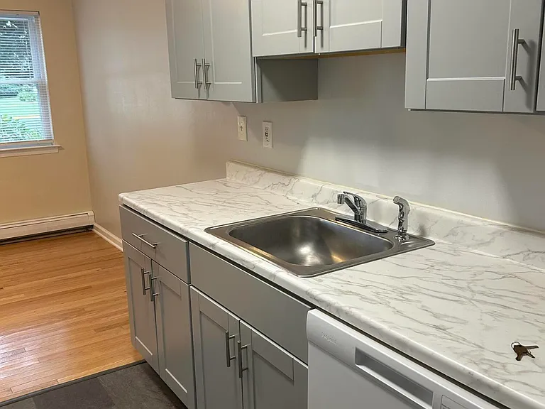 59 Stonehurst Blvd #C — Photo 7